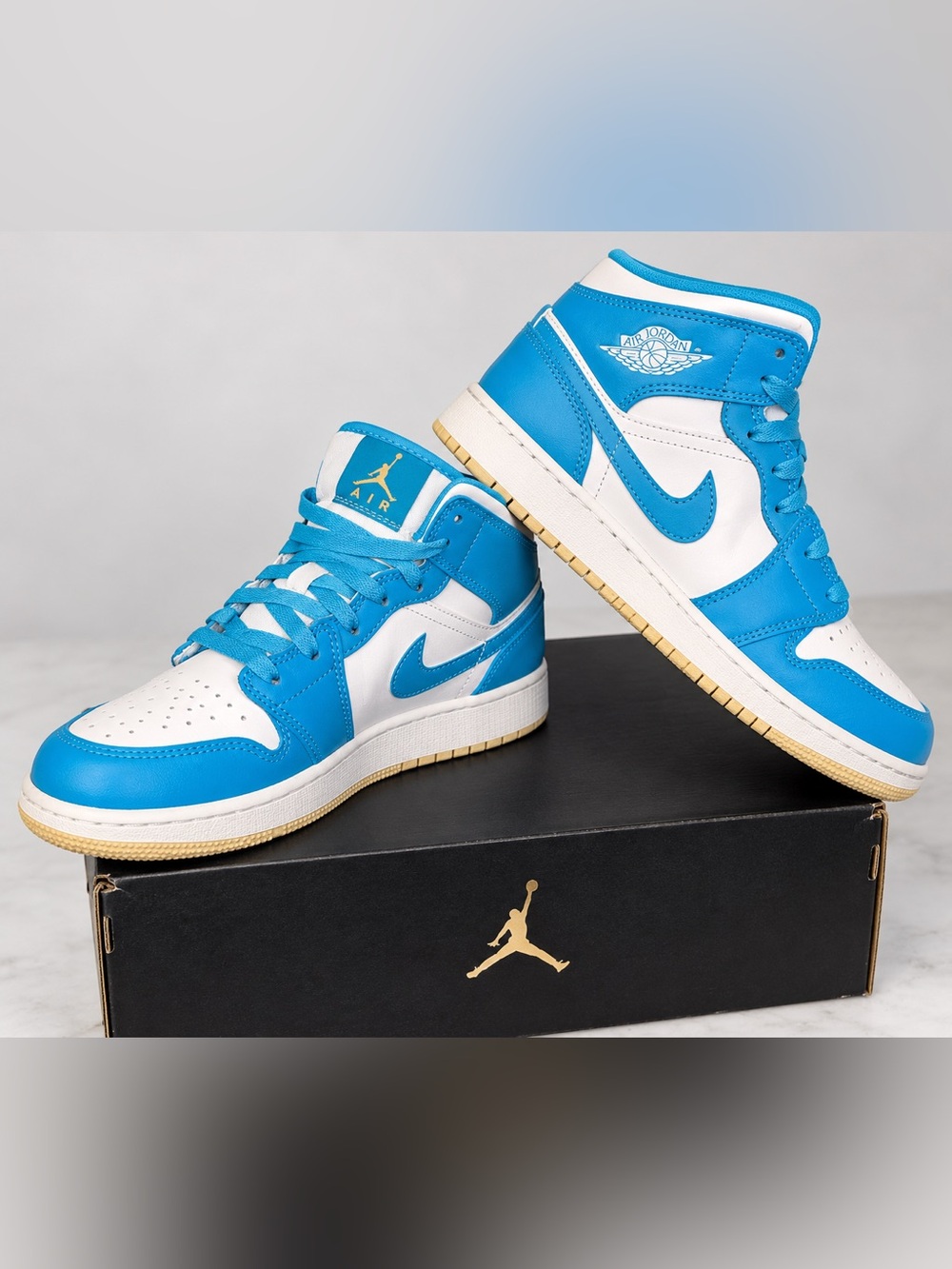 Air Jordan 1 Mid Grade School